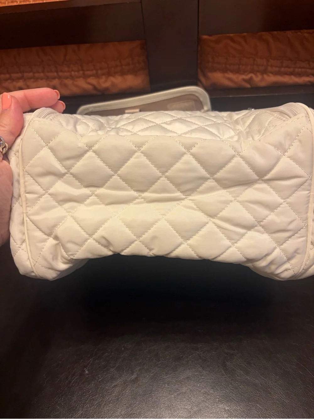BAGSMART Quilted Cream Travel Cosmetic Bag NWOT